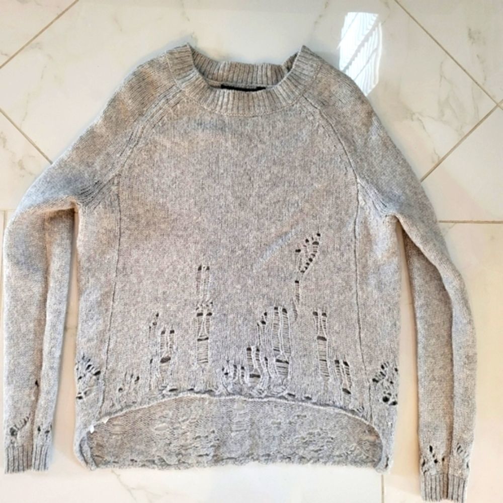 BCBG Maxazria Structured JUMPER Sweater Size M